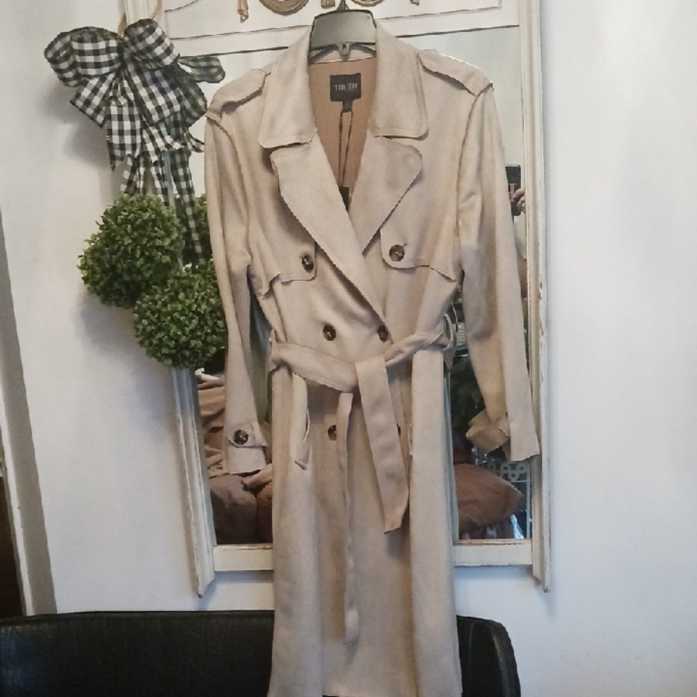 TRUTH  Beige Ultra Suede Double-Breasted Trench Coat. L Stunning! New - Picture 4 of 7